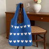 Nina | Handgefertigte Shopper-Tasche mit gestricktem Herzmuster