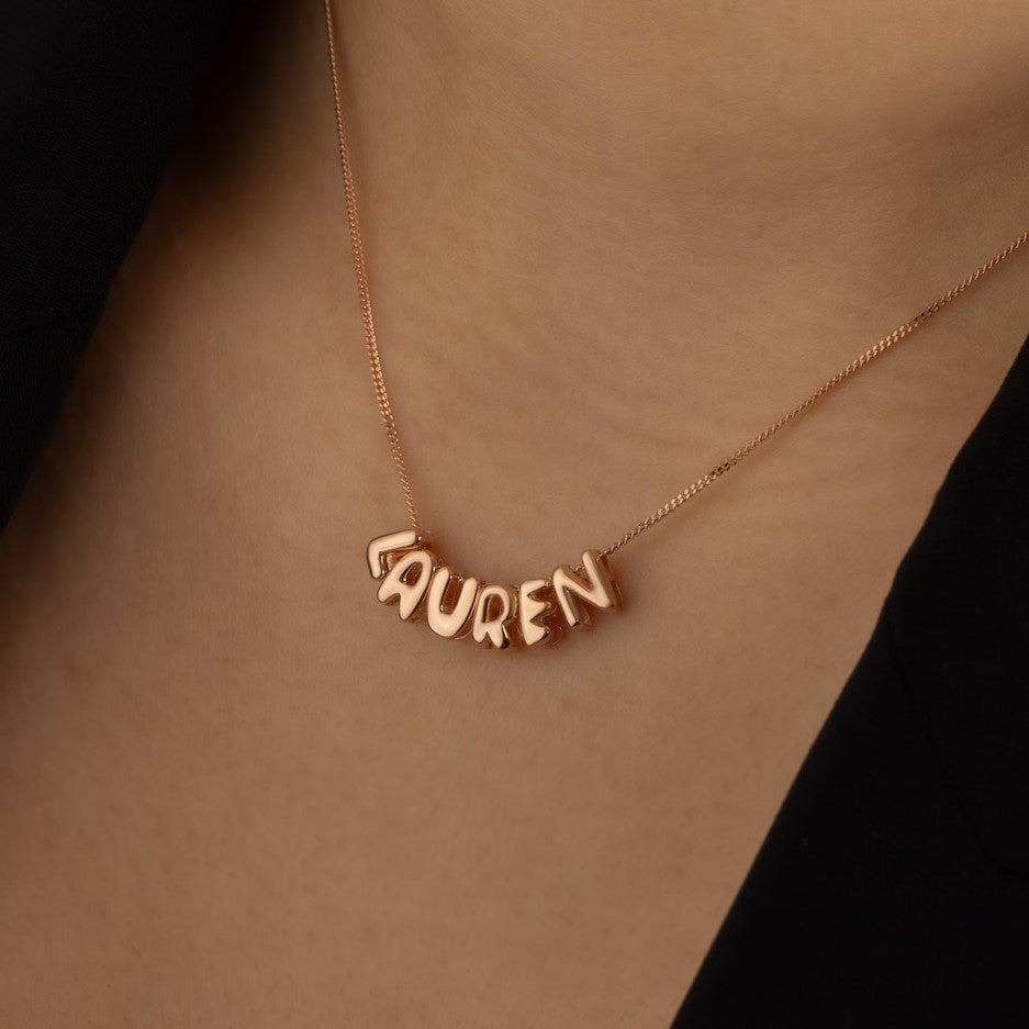 BubbleCharm™ Name Necklace - Personalisierte Halskette für jeden Stil.